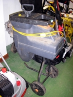 Challenge electric quiet drum-type shredder